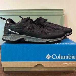 Men’s waterproof hiking shoes